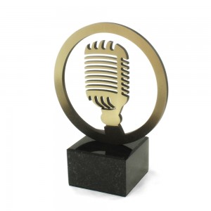 Statuetka Mikrofon